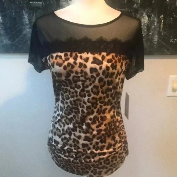 Tempted Hearts Animal Print Top Sheer Shoulder with scalloped front-Size M - Picture 1 of 8